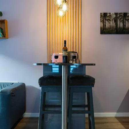150m To Beach-cosy Studiohistoric Oldtown Віавіа