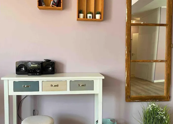 150m To Beach-cosy Studiohistoric Oldtown