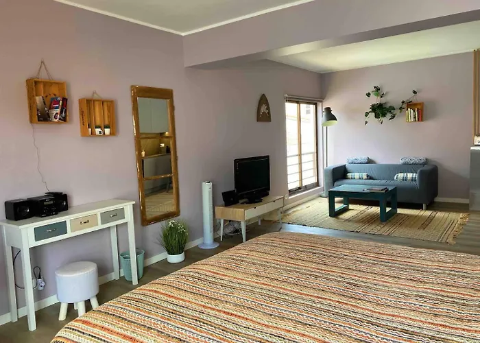 150m To Beach-cosy Studiohistoric Oldtown Apartamento *
